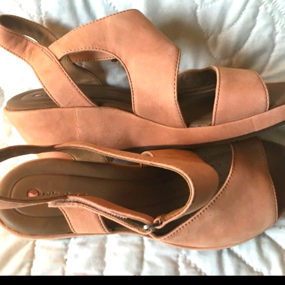 Clarks Shoes - Clarks Un Plaza Sling Wedge Nubuck Sandals Sz 9